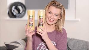 Jackie is very cute in this video! 50s Hairstyles Our Favorite Retro Looks Plus 2 Hair Tutorials