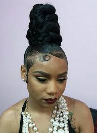 In this video i part my hair in the middle rather than the side and style me edges! Pin On Hair Slayed To The God S