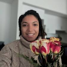 Avery's boyfriend Quinton is consistent! He brings Avery flowers every  week. They're going out to breakfast this Sunday morning.