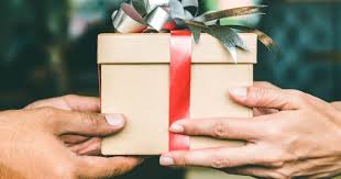 Oleh itu, memilih hadiah untuk lelaki selama 8 tahun, anda perlu mengambil kira minatnya, memberi tumpuan kepada hobinya, dan sebagainya. Senarai Lengkap Cadangan Hadiah Untuk Lelaki Suami Boyfriend Ayah