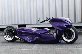 ソウルペイントが美しいロー ロングマジェc プロが造るカスタム バイクブロス マガジンズ ビッグスクーター クローゼットの照明 カスタムバイク