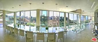 The New Hype House Is Where Clout House Members Used To Live In 2020 Celebrity Houses Famous Houses House