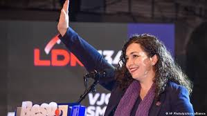 Vjosa osmani sadriu bila je jedina žena i najmlađa kandidatkinja za premijerku kosova. K38qi9lf36i Gm