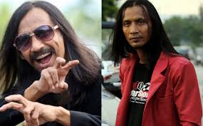 Pelakon sofi jikan mengaku tidak bersalah di mahkamah majistret petaling jaya, hari ini, atas tuduhan memasukkan dadah jenis mahkamah kemudian membenarkan tertuduh diikat jamin rm3,000 dengan seorang penjamin dan menetapkan 14 mac depan sebagai sebutan semula kes. Sofi Jikan Ditahan Positif Dadah Gempak