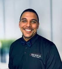 Sean Isom's Instagram, Twitter & Facebook