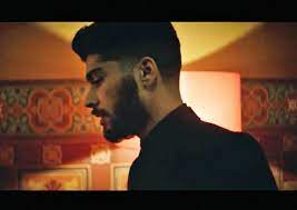 Après beyoncé et son crazy in love dans fifty shades of grey, ce sont taylor swift et zayn malik qui signent le titre phare de fifty shades . Taylor Swift And Zayn Malik Get Up To All Sorts In Steamy Music Vid For Fifty Shades Hit I Don T Wanna Live Forever Mirror Online