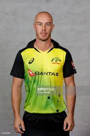 Australia Headshots Session In 2020 With Images Headshots Lynn Mens Tops