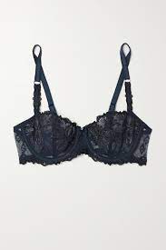Hot booty and bra as a trophy. This Pretty Bra Trend Is 85 More Popular Than Last Year Prettify Today
