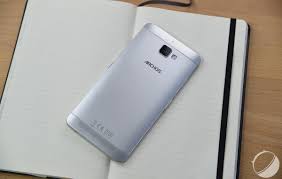 Test Archos Diamond Plus : notre avis ...