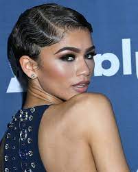 coiffurecoiffure mini vague femme, source : 1001 Variantes Magnifiques De La Mini Vague Sur Cheveux Courts