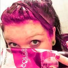 Well, using expired hair dye can affect either one of these functions or both. What Happens If You Use Expired Hair Dye 4 Bad Things That Could Happen To Your Hair