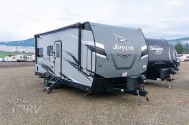 However, i tend to worry about how this might affect my let's take a look at the top 10 best lightweight toy hauler travel trailers on the market today. For Sale New 2022 Jayco Jay Flight Octane 222 Gl Toy Haulers Travel Trailers Voyager Rv Centre