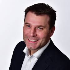 Vrijdag 13 juni 2025 mocht ik de certificaten uitreiken aan Nicole Huige  MBA, Robert Lautenbach en Holtus Thijs, die de opleiding Toekomstgericht  Toezichthouden aan de Universiteit Twente hebben…