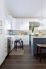 Photography by stephani buchman photography. Transitional Open Concept Kitchen And Family Room Klassisch Modern Kuche Los Angeles Von Jennifer Grey Interiors Design Color Specialist Houzz
