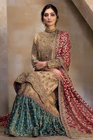 Finde die besten kostenlosen videos zu hochzeitskleid indien. Pin Auf Nikkah Insa