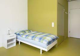 Zimmer oder wohnung für studentinnen und studenten in bern stöckacker nur 5 minuten vom bahnhof bern entfernt. Studentlodge Ch