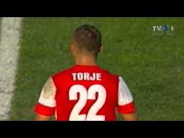 El vine din postura de jucător . Gabriel Torje Fantastic Goal Dinamo Bucuresti Vorskla 1 1 25 08 2011 Youtube