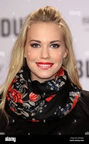 Eliza Glover's Instagram, Twitter & Facebook