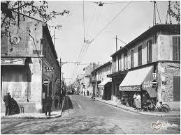 Mazargues Rue Emile Zola Rue Lalli Eglise Derriere Marseille Photos Anciennes Banlieue