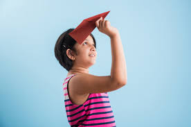 ऊंचे आसमान को छूने की है चाहत, तो महिलाओं के लिए है पायलट बनना एक बेहतरीन  करियर विकल्प