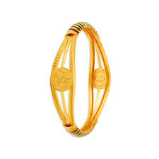 From the ethnic indian bangle lover to the contemporary design wearer, everyone will find an array of adornments suitable to their tastes. Gold Bangles Buy Gold Bangles Online In India Buy Latest Designs At Tanishq