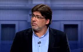Daniel jadue, the leader of the chilean communist party, is a serious candidate for president. Jadue Y Polemica Por Interferon Y Avifavir Los Medicos Y Medicas De Recoleta Tambien Son Cientificos