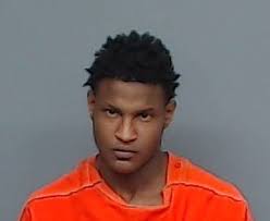 Man arrested in Dollar General robbery, another suspect still sought by  police