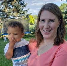 Becky Seely's Instagram, Twitter & Facebook