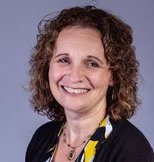 Jennifer Eggert's Instagram, Twitter & Facebook