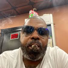 RALPH LAUREN hits a lil bit different!😉🖤💫