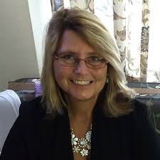 Nancy Croteau's Instagram, Twitter & Facebook