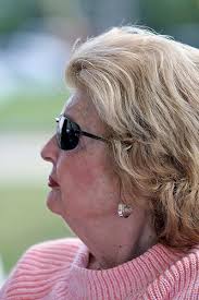 La Donna Sculpture Unveiled at 951-41 Intersection