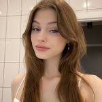 Ilayda Arin's Instagram, Twitter & Facebook