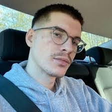 Brian Denbleyker's Instagram, Twitter & Facebook