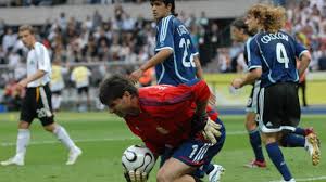 Radiografía de la selección argentina que sueña y va por francia en semis. La Maldicion De Los Arqueros Argentinos En Torneos Oficiales As Argentina
