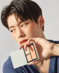 COSMETICS INSPIRATION & CREATION