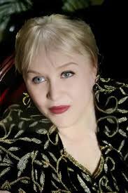 Katherine Posner's Instagram, Twitter & Facebook