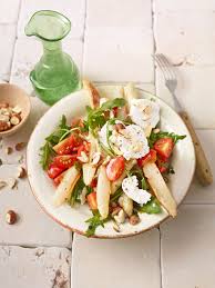 Salat Mit Gebratenem Spargel Ziegenkase Rauke Und Tomaten Rezept Spargel Braten Rezepte Und Leckere Salate