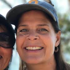 Shelly Cobb (@ShellyCobbster)