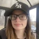 Elgin, : Sierra Taylor Barnhill (21) I am a professiona who has dedicated  my time helping those that need help.