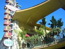 Free parking and free wifi are also provided. Hotel Facade Picture Of Hollywood Downtowner Inn Los Angeles Tripadvisor