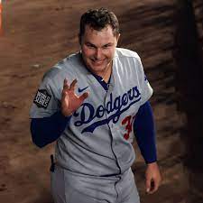 Struck by the city's beauty, he texted an old friend from home, kelsey williams, whom he had recently started dating: Joc Pederson Contract Former Dodgers Of Signs With Chicago Cubs True Blue La