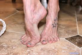 Stacies veiny feet : rwifecrazy_com