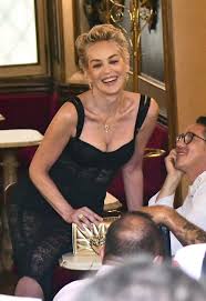 Sharon vonne stone is an american actress, producer, and former fashion model. 9vdhcbrbh Eudm