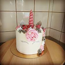 Ne Licorne Tres Girly Jusque Dans Les Gouts Framboise Fraise Et Rose Licorne Unicorn Layercake Pink Cake Birthday Instacak Framboise Girly Layer Cake