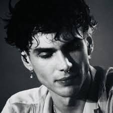 Ashley Wheelwright's Instagram, Twitter & Facebook