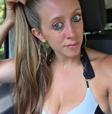 🏡 Home sweet home with our little cuties!! #dadlife #twins #family