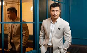 Với gương mặt xinh đẹp, thân hình gợi cảm và học vấn cao, ngày 7/8 vừa qua, trần thị thu ngân đăng quang ngôi vị hoa hậu bản sắc việt toàn cầu, thân thế người đẹp cũng nhận. TrÆ°Æ¡ng Tháº¿ Vinh Toi Tá»«ng Kho Chá»‹u Khi Bá»‹ Ghep Cáº·p Vá»›i Thuy Ngan Giáº£i Tri Thanh Nien