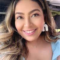 Stephanie Farias's Instagram, Twitter & Facebook