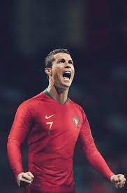5 de febrero de 1985), más conocido como cristiano ronaldo. Cristiano Ronaldo Vestindo A Camisa De Portugal Para A Copa Do Mundo 2018 Christiano Ronaldo Cristiano Ronaldo Portugal Cr7 Sem Camisa